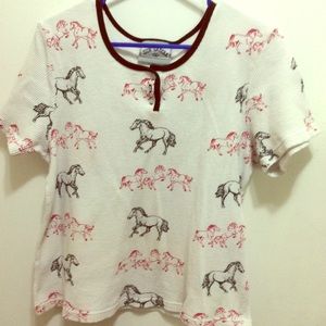 Cute Side Saddle Top with black and red horses.